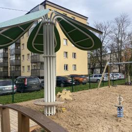Karjamaa mänguväljaku Lill varjualune